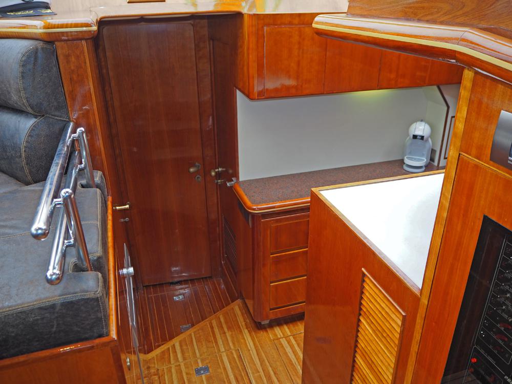 Fore ship, Accommodation